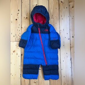 The North Face Lil Snuggler Down Bunting Infant Suit, size 0-3 months